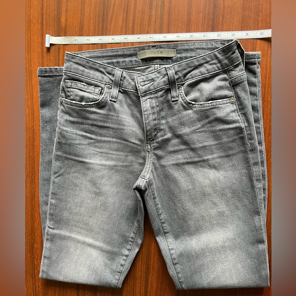 Women’s Joe’s Jeans skinny ankle jeans size 26 in EUC.